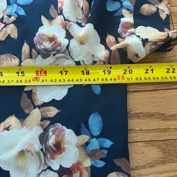 J. Crew Blue Antique Floral 100% Silk Shift Dress Tunic Size 4 NWOT - Picture 4 of 7